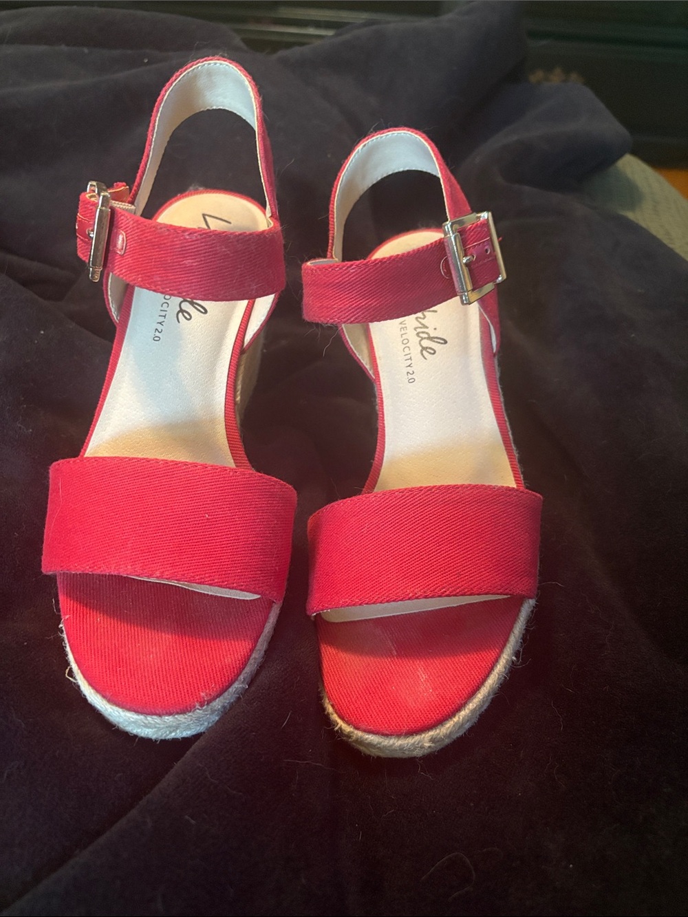 Red Wedges